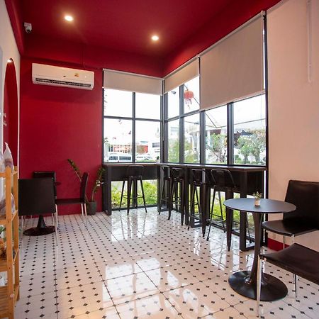 Thong Tarin Hotel Сурин Экстерьер фото