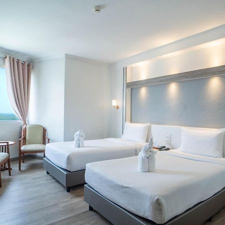 Thong Tarin Hotel Сурин Экстерьер фото
