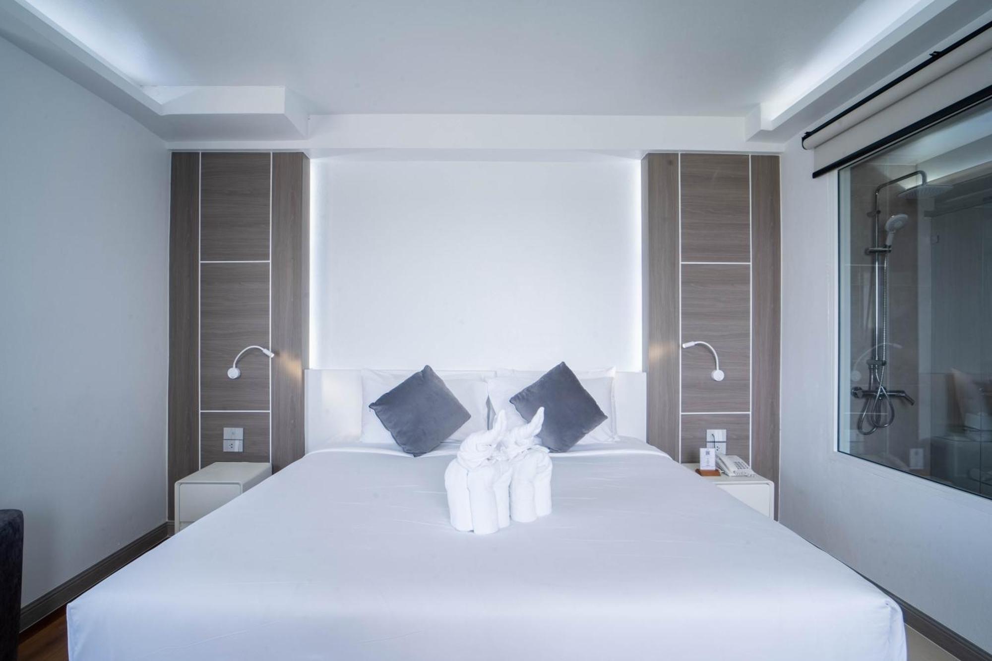 Thong Tarin Hotel Сурин Экстерьер фото